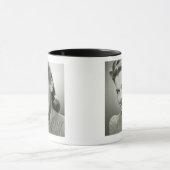 女性微笑の2 マグカップ (中央)