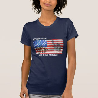 女性愛国的Tシャツ Tシャツ