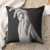 女性手 クッション (ブランケット)