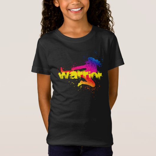 女性武術アーツ、ハイキック、スプラッシュ絵を描 Tシャツ (正面)
