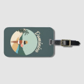 女性歩くオンビーチアットサンセット ラゲッジタグ (正面横)