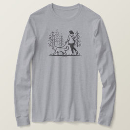 女性歩く彼女の犬を通って木 – 長袖 Tシャツ
