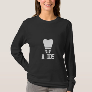 女性歯外科医ハイギ歯科外科 Tシャツ