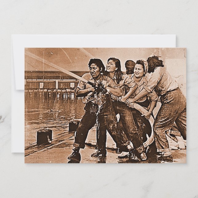 女性消防士パールハーバー12月7日 (正面)