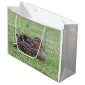 女性用マラルドのポートレート ラージペーパーバッグ (正面アングル)