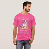女性用ユニコーンの妻のシャツ もっと魔法のユニコーン Tシャツ (正面フル)