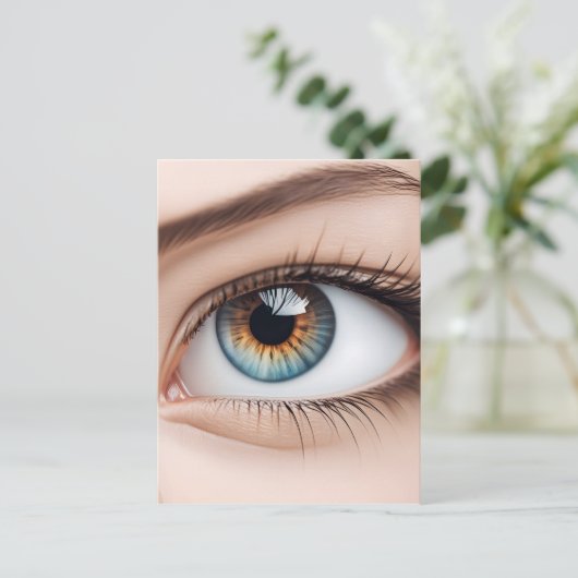 女性眼球マクロ ポストカード (スタンド正面)