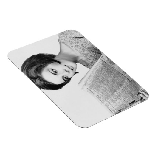 女性読新聞 マグネット (右側)