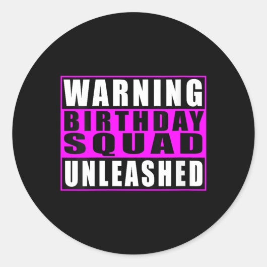 女性警告 誕生日チーム解放 面白い ラウンドシール (正面)