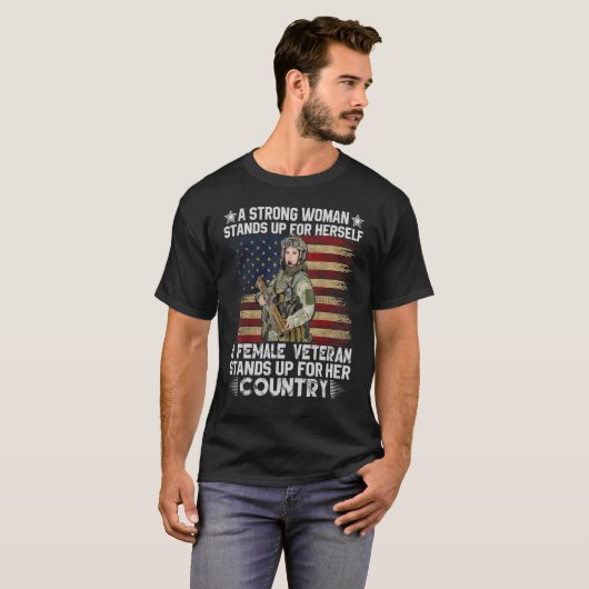 女性退役軍人アメリカ国旗の愛国的な米国退役軍人 Tシャツ (正面フル)