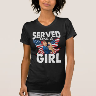 女性退役軍人 誇り高き軍人 "Like A Girl" で任務に就く Tシャツ
