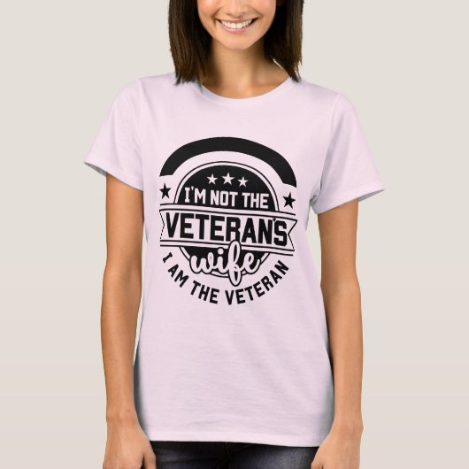 女性陸軍退役軍人VネックTシャツ Tシャツ (正面)