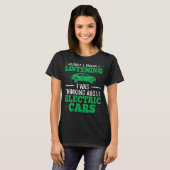 女性電気自動車充電ステーション引用文 Tシャツ (正面フル)
