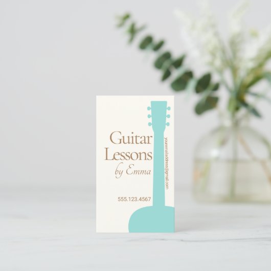 女性音響ギター先生ギタリスト 名刺 (スタンド正面)