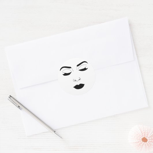 女性顔クローズドアイズメイク美しいアート ラウンドシール (封筒)