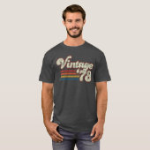 女性 レトロ ヴィンテージ 1978年 44歳の誕生日 Vネック 友達 Tシャツ (正面フル)