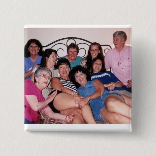 女性 缶バッジ (正面)