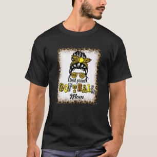 女性Loud & Softball誇りを持ったママMessy Bun Leopard Tシャツ