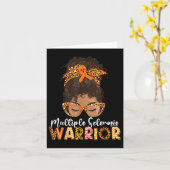 女性Ms Warrior Messy Bun – 多発性硬化症A カード (黄色い花)