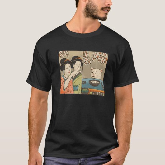 女日本の猫ミーム不機嫌叫び Tシャツ (正面)