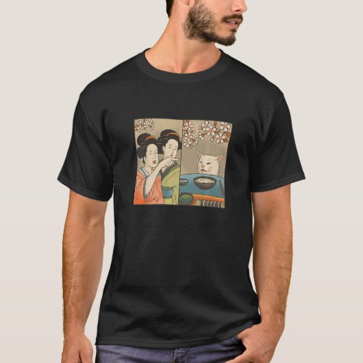 女日本の猫ミーム不機嫌叫び Tシャツ (正面)