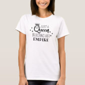 女王が帝国を築く ホワイト レディース Tシャツ (正面)