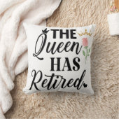 女王さまはバラ退職したと王冠のクッションを持っている/ クッション (ブランケット)