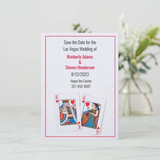 女王と王ハート結婚式の日付を保存 招待状 (スタンド正面)