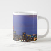 女王のアンケリー公園から見られるシアトル ジャンボコーヒーマグカップ (右)