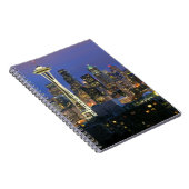 女王のアンケリー公園から見られるシアトル ノートブック (右側)