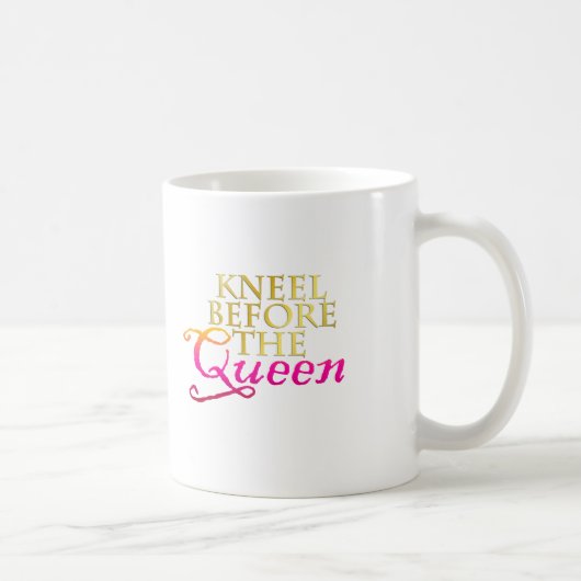 女王の前のKneel コーヒーマグカップ (右)