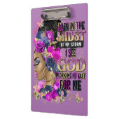 女王の真ん中に黒メラニン女性の茶色の肌 クリップボード (左)