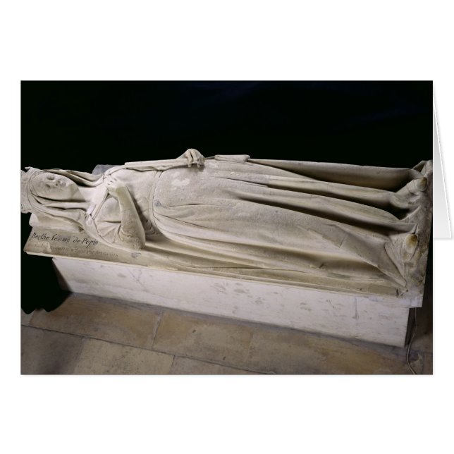 女王のBerthe墓 (正面横)