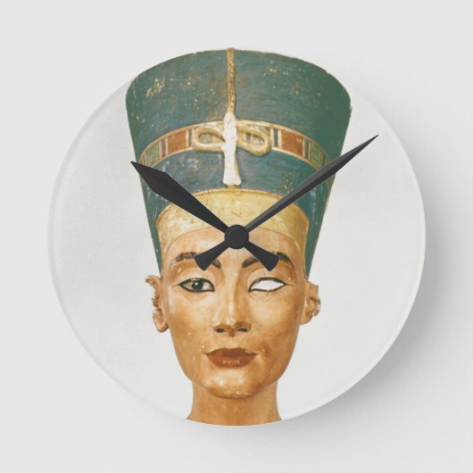 女王のNefertiti、スタッドからの正面図バスト、 ラウンド壁時計 (正面)