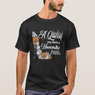 女王は1989生まれ年11月32日誕生日 Tシャツ