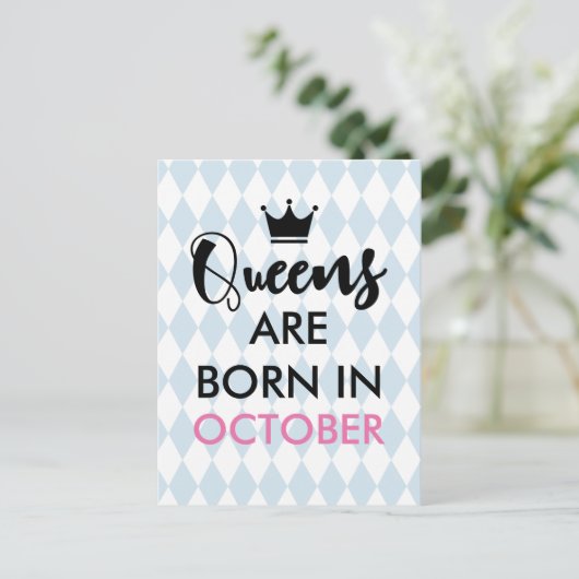 女王は - カスタム月と色で生まれる ポストカード (スタンド正面)