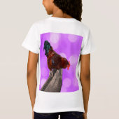 女王陛下：夢のような紫の輝きの雄鶏 Tシャツ (裏面)