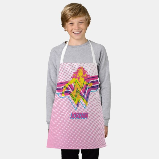 女疑問に思黄ピンク漫画アートロゴ エプロン (着用した状態)