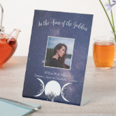 女神の腕異教のに 台座サイン (インサイチュ)