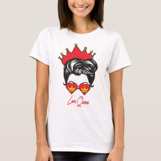 女頭かわいい赤い王冠と赤い愛 Tシャツ