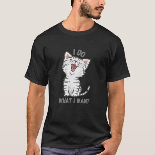 好きなことだけする笑顔の子猫 Tシャツ (正面)