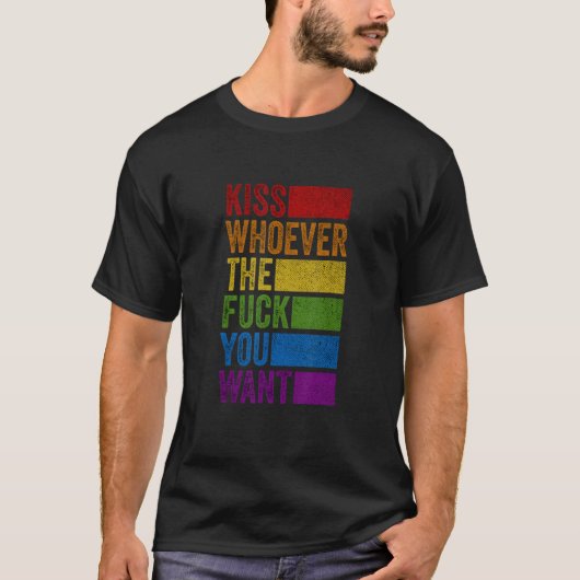 好きなヤツとキスを 虹色 LGBT Tシャツ (正面)