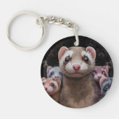 好奇心に満ちたフェレット円形アクリルキーチェーン キーホルダー (正面)