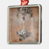 好奇心ローバーは火星の表面に着陸した。 メタルオーナメント (左)