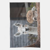 好奇心旺盛なアルパカおもしろいス動物 キッチンタオル (縦)