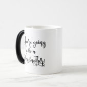 妊娠おばあちゃん隠しメッセージの驚き モーフィングマグカップ (正面左)