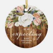 妊娠が明らかにパーソナライズされたされる木材 セラミックオーナメント (正面)