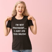 妊娠していないおもしろい妊娠の発表 Tシャツ
