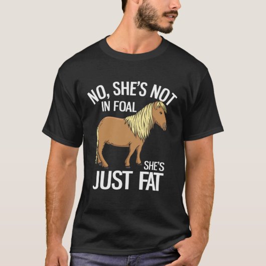 妊娠していない ただの肥えたハフリンガー馬 Tシャツ (正面)