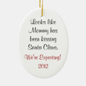 妊娠のオーナメントのお母さんの接吻 セラミックオーナメント (裏面)